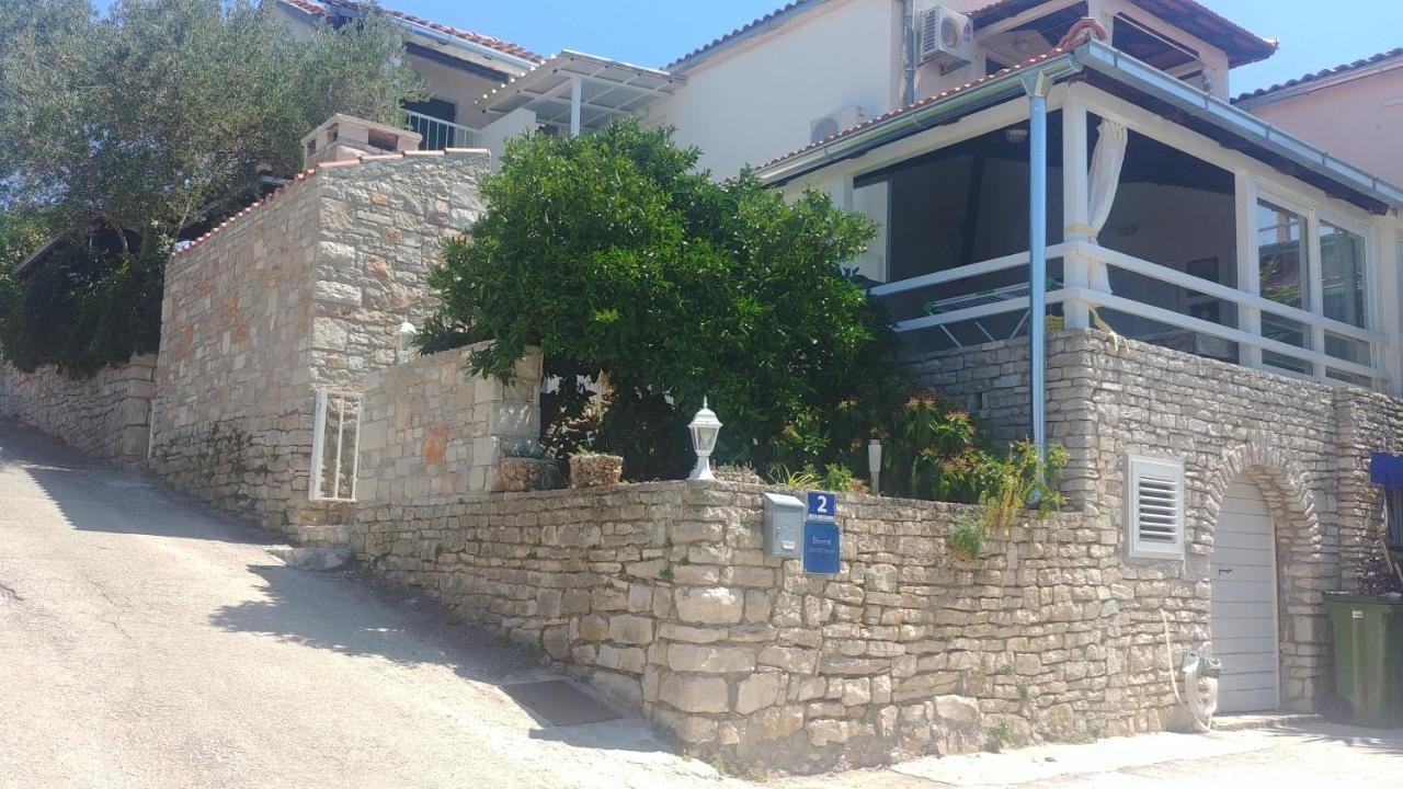 Apartments Marija Bajto Nečujam Extérieur photo
