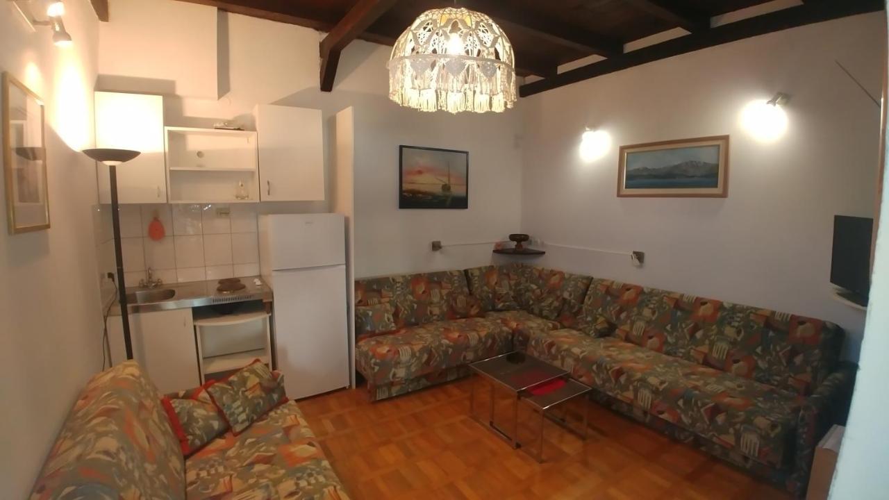 Apartments Marija Bajto Nečujam Extérieur photo