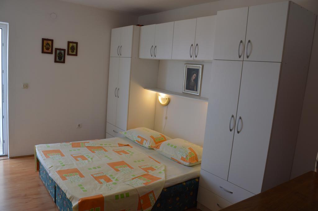 Apartments Marija Bajto Nečujam Extérieur photo