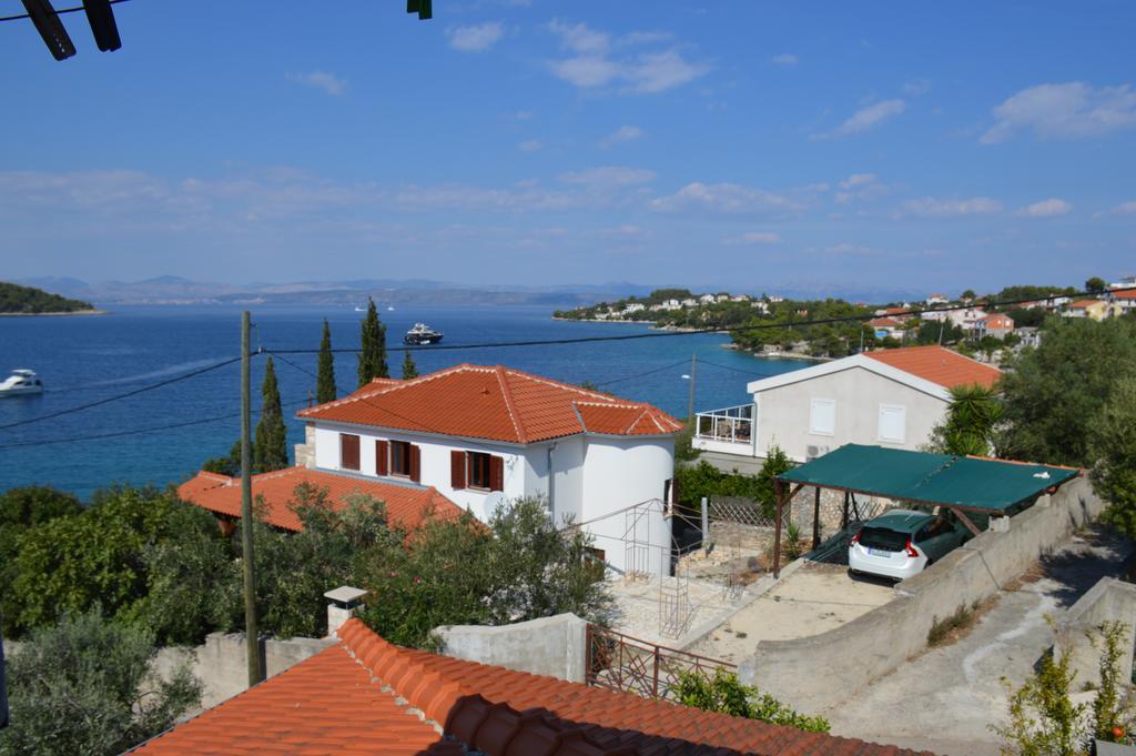 Apartments Marija Bajto Nečujam Extérieur photo